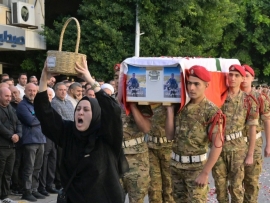 بالصور وبحضور قائد الجيش تشييع المقدم الشهيد محمد فرحات 