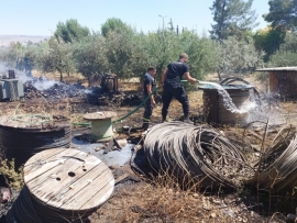 بالفيديو والصور  اضرار في مستودع كهرباء لبنان في مكسه    